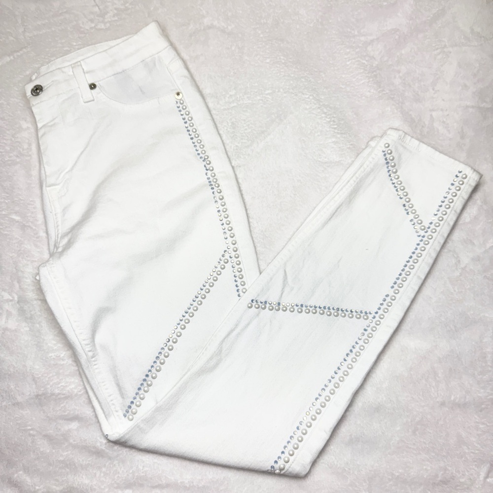 7 For All Mankind White Skinny Jeans with Contrast Stitching